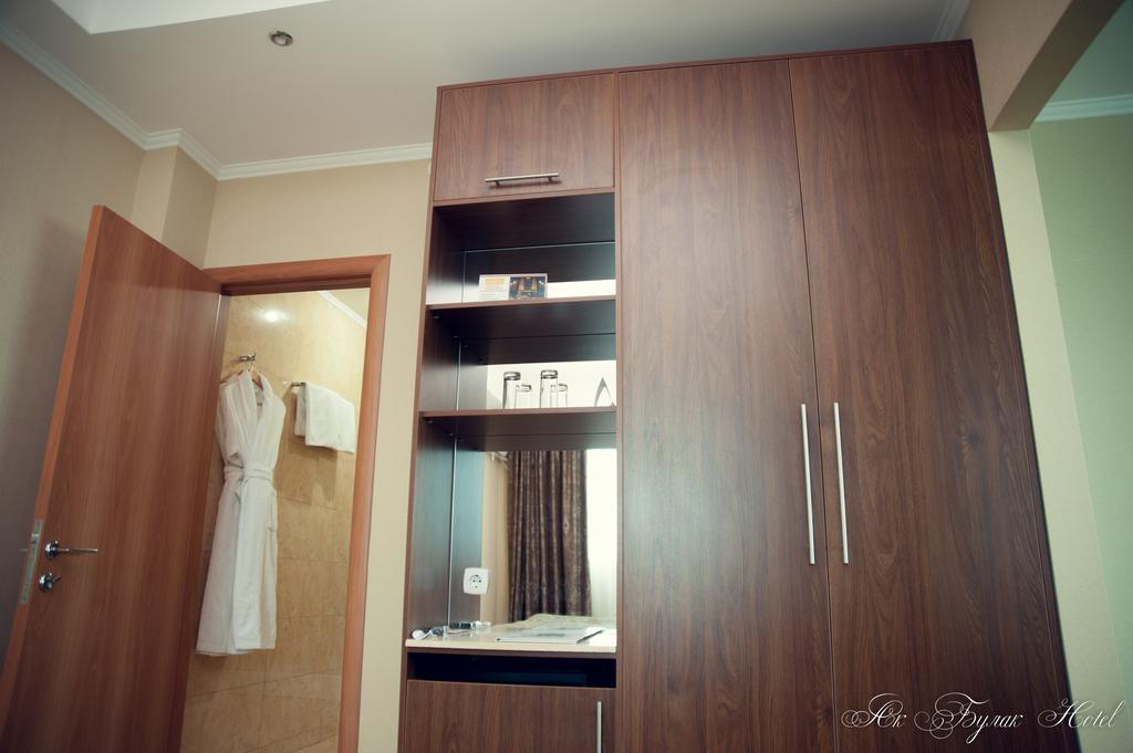 Akbulak Hotel Astana Phòng bức ảnh