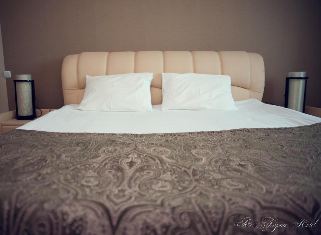 Akbulak Hotel Astana Phòng bức ảnh