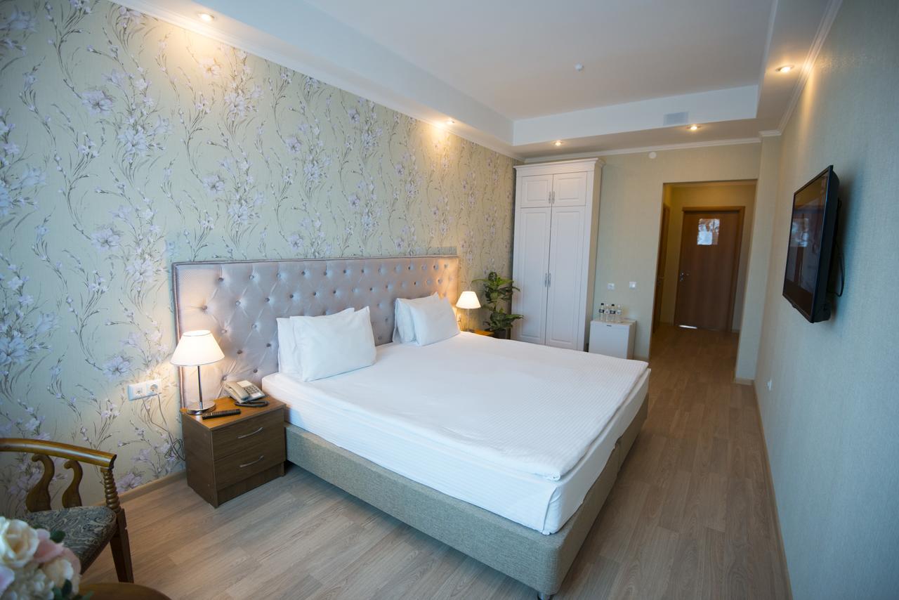 Akbulak Hotel Astana Ngoại thất bức ảnh