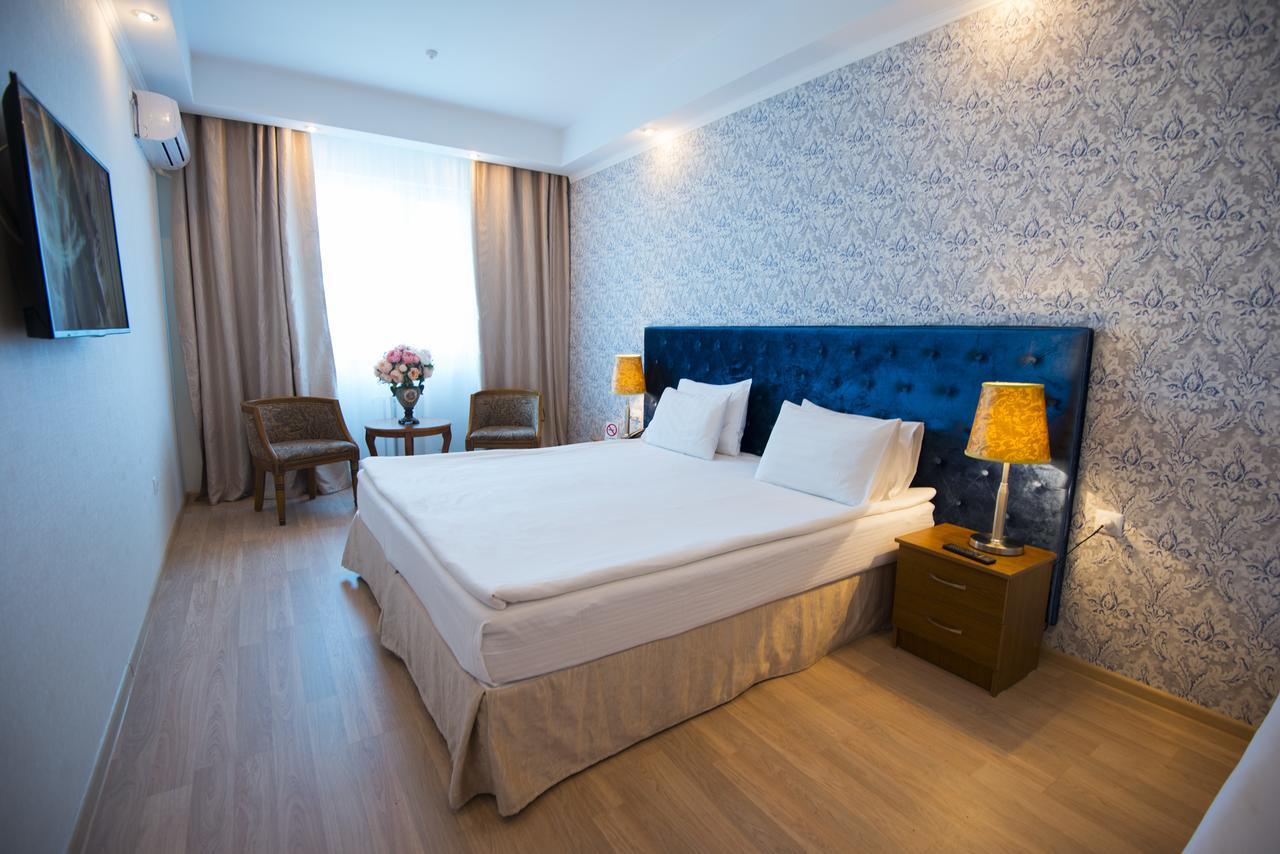 Akbulak Hotel Astana Ngoại thất bức ảnh